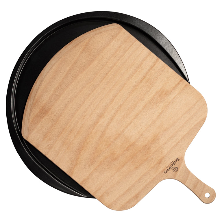 Emile Henry Pizza Station