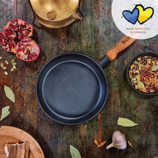 Maysternya Gietijzeren Koekenpan met houten handvat - Ø 28 x 6 cm