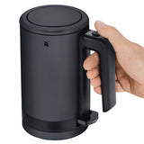 WMF KITCHENminis Waterkoker 0,8 L Diep Zwart – Compact & Elegant