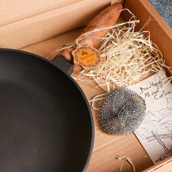 Maysternya Gietijzeren Koekenpan met houten handvat - Ø 28 x 6 cm