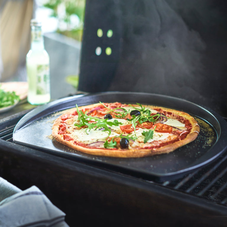 Emile Henry Pizza Station